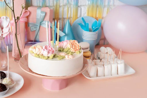Creative Cakes for Baby Gender Reveal Parties