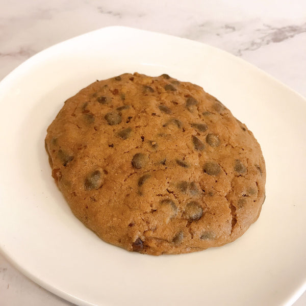 Huge Chocolate Chip Cookie