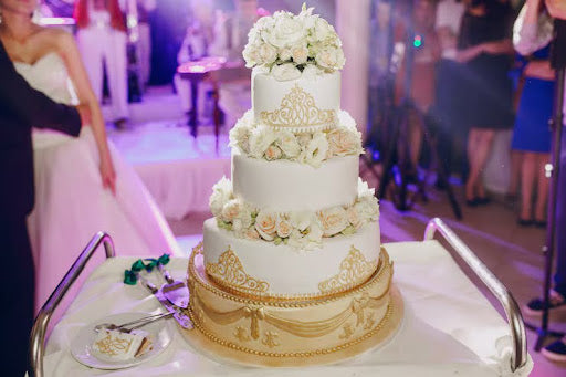 Top Wedding Cake Trends in Singapore for 2024: Simple Yet Elegant Designs