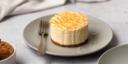 What Makes Cheesecake So Delicious? It's So Damn Delicious for These 4 Reasons