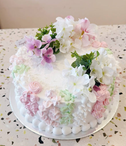 Why Temptations Cakes Offers the Best Birthday Cake Delivery in Singapore for Every Occasion