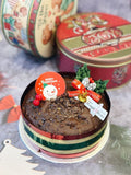 Cakes with metal Xmas container