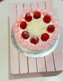 Vanilla Sponge with Custard Cream Filling