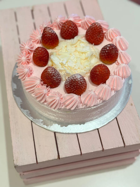 Vanilla Sponge with Custard Cream Filling