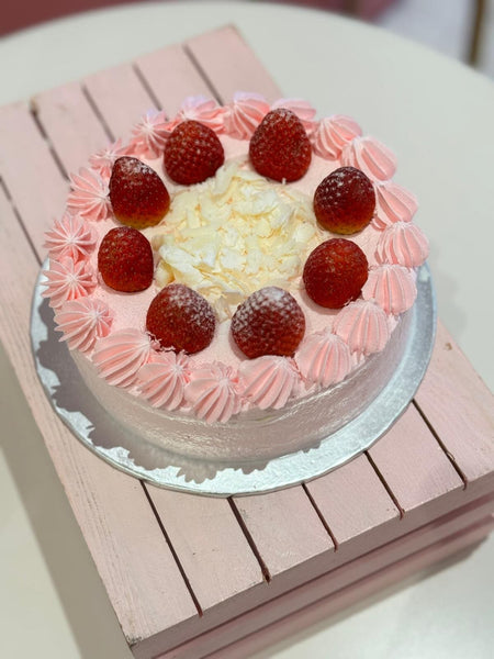 Vanilla Sponge with Custard Cream Filling