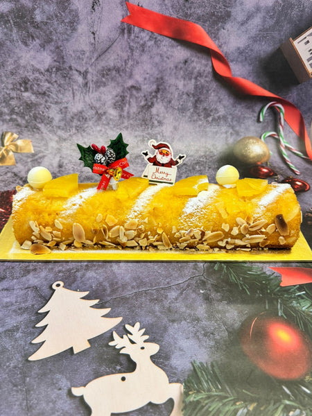 Pineapple with Almond Logcake