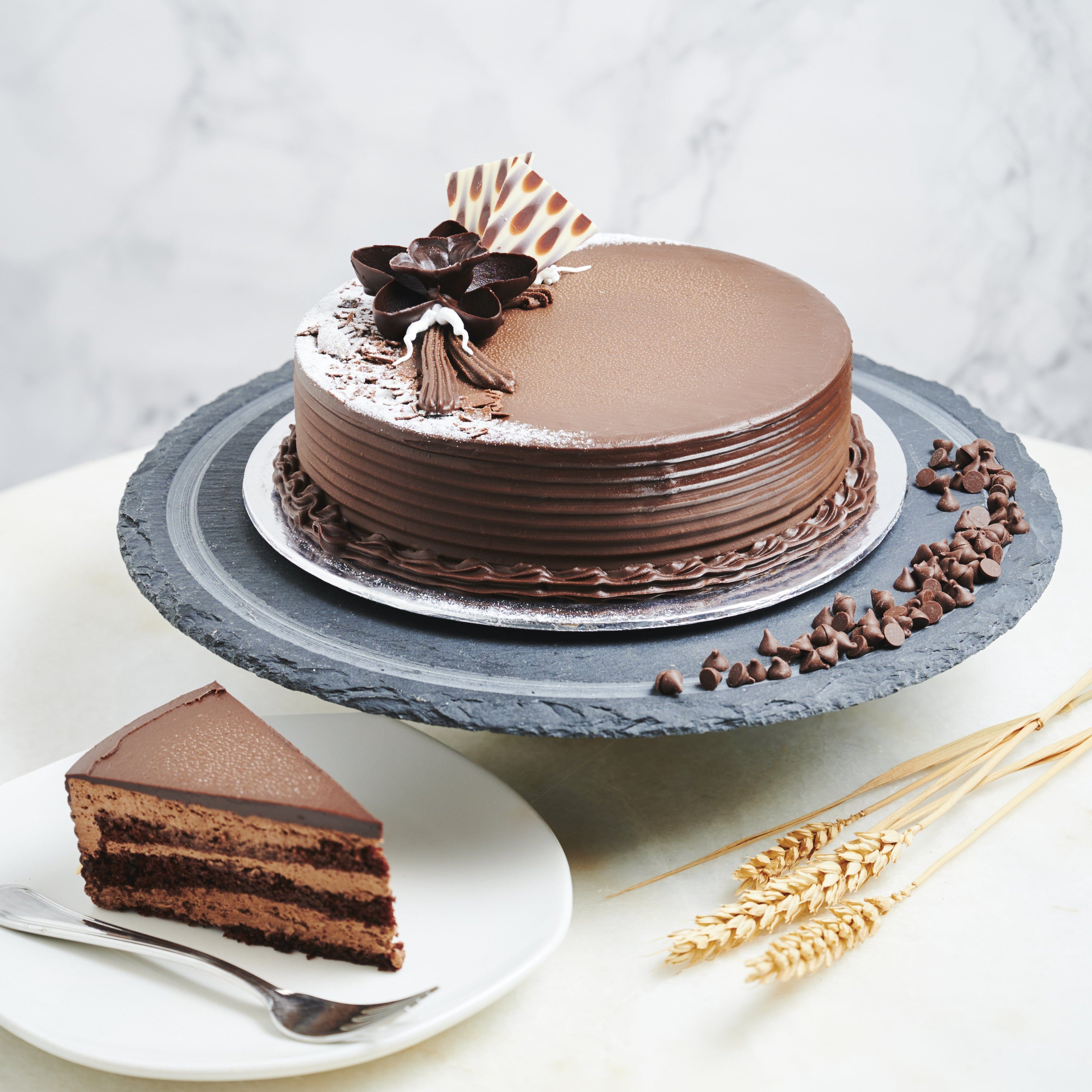 Signature Chocolate Mousse Etoile