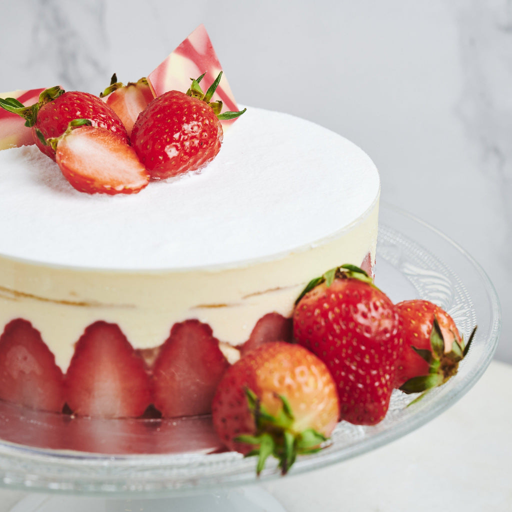 Strawberry Bagatelle – Temptations Cakes Shop