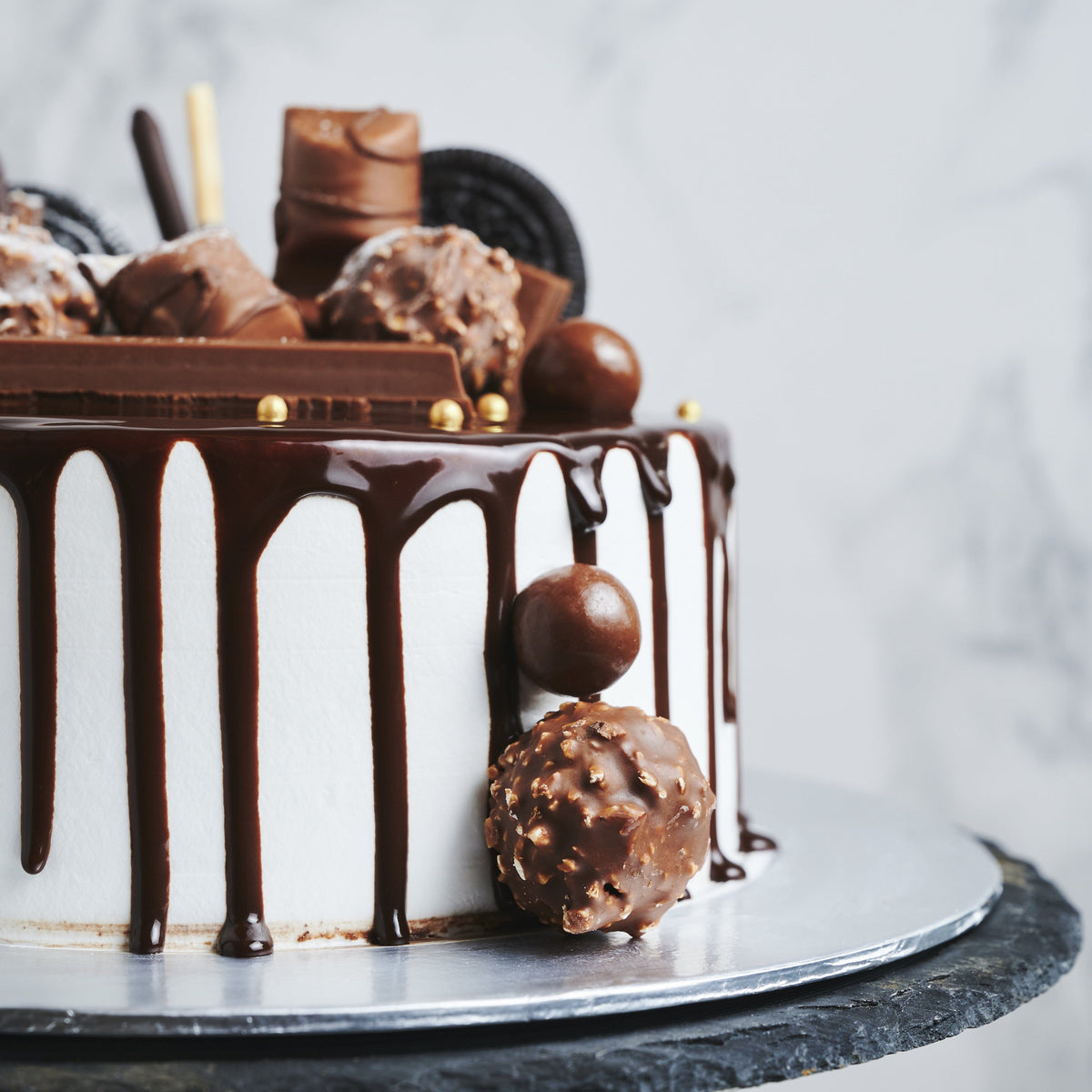 Ultimate Chocolate Etoile – Temptations Cakes Shop